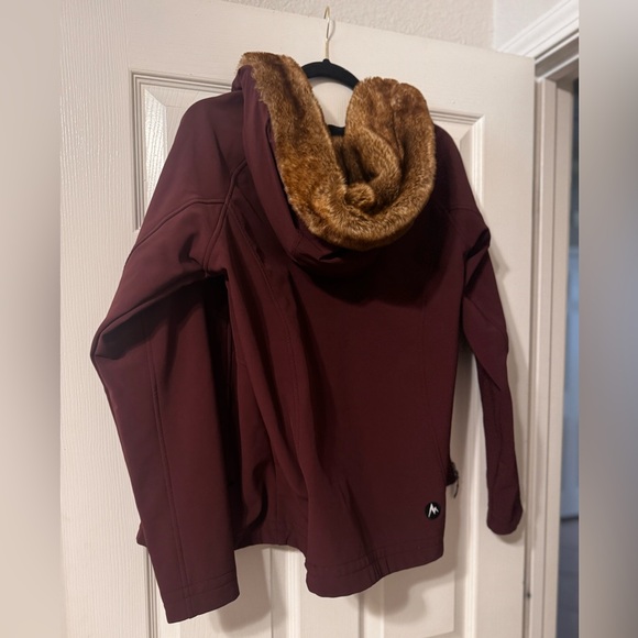Women's Marmot Soft Shell Hooded Jacket with Faux Fur Trim - Picture 2 of 11